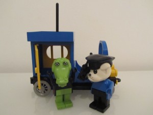 Inspector Dogge and Kalle Crocodile with Police Truck 2