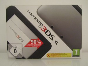 3DS XL Grise Front