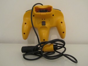 Manette Nintendo 64 Jaune Inside 2