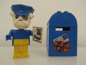Boris Bulldog and Mailbox 1